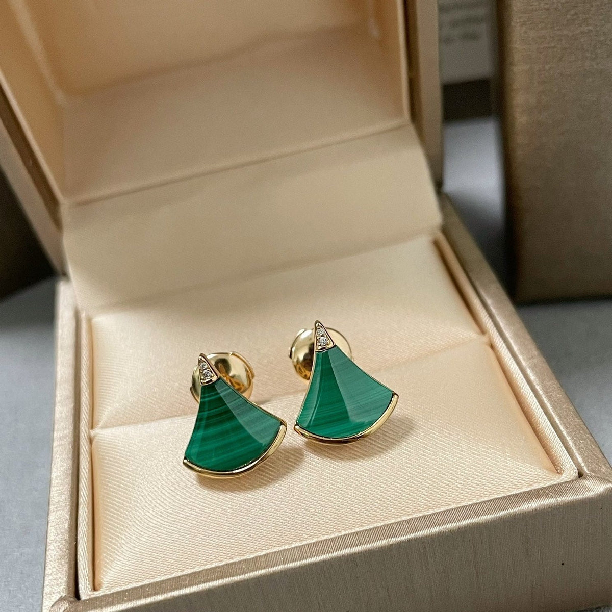 BVLGARI Fan-Shaped Malachite Stud Earrings